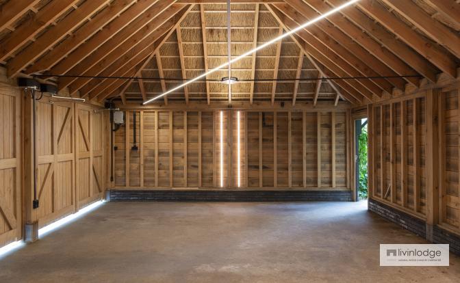 Eiken structuur bijgebouw