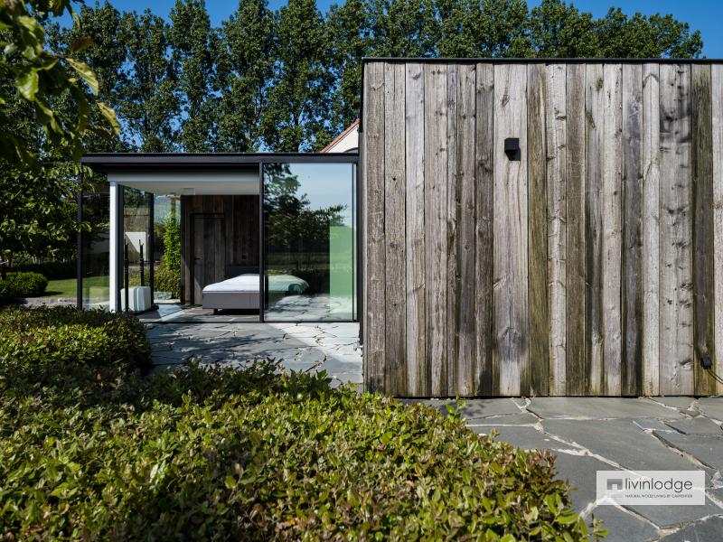 Barnwood in interieur en exterieur zorgt voor warme uitstraling Barnwood in interieur en exterieur zorgt voor warme uitstraling